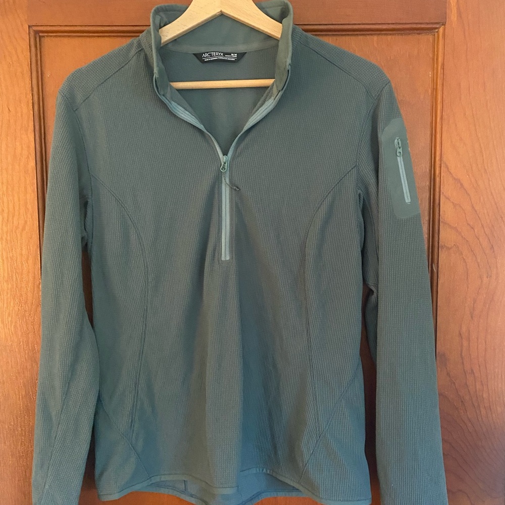 Arc’teryx Womens 1/4 zip micro grid fleece base layer